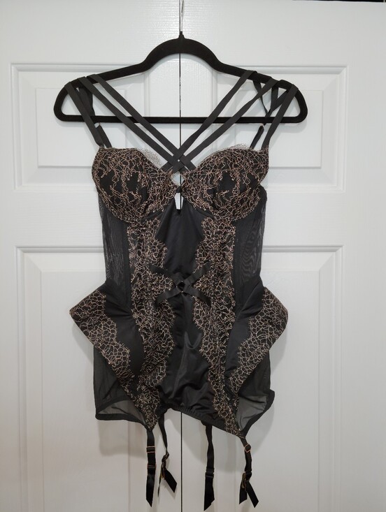 Victoria's Secret Other - Victoria's Secret Black & Gold Lace Bustier